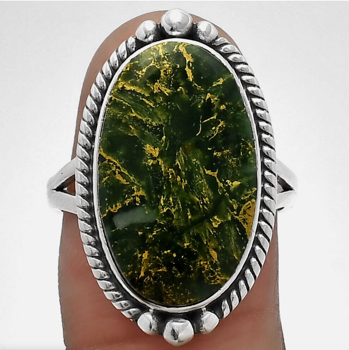 Green Fuchsite Oval Ring sz 7.5